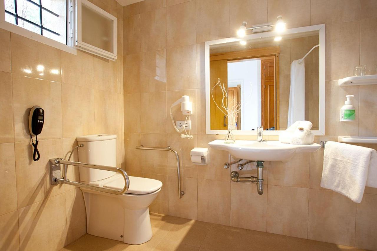 Apartamentos Cala Murada Minigolf Екстериор снимка