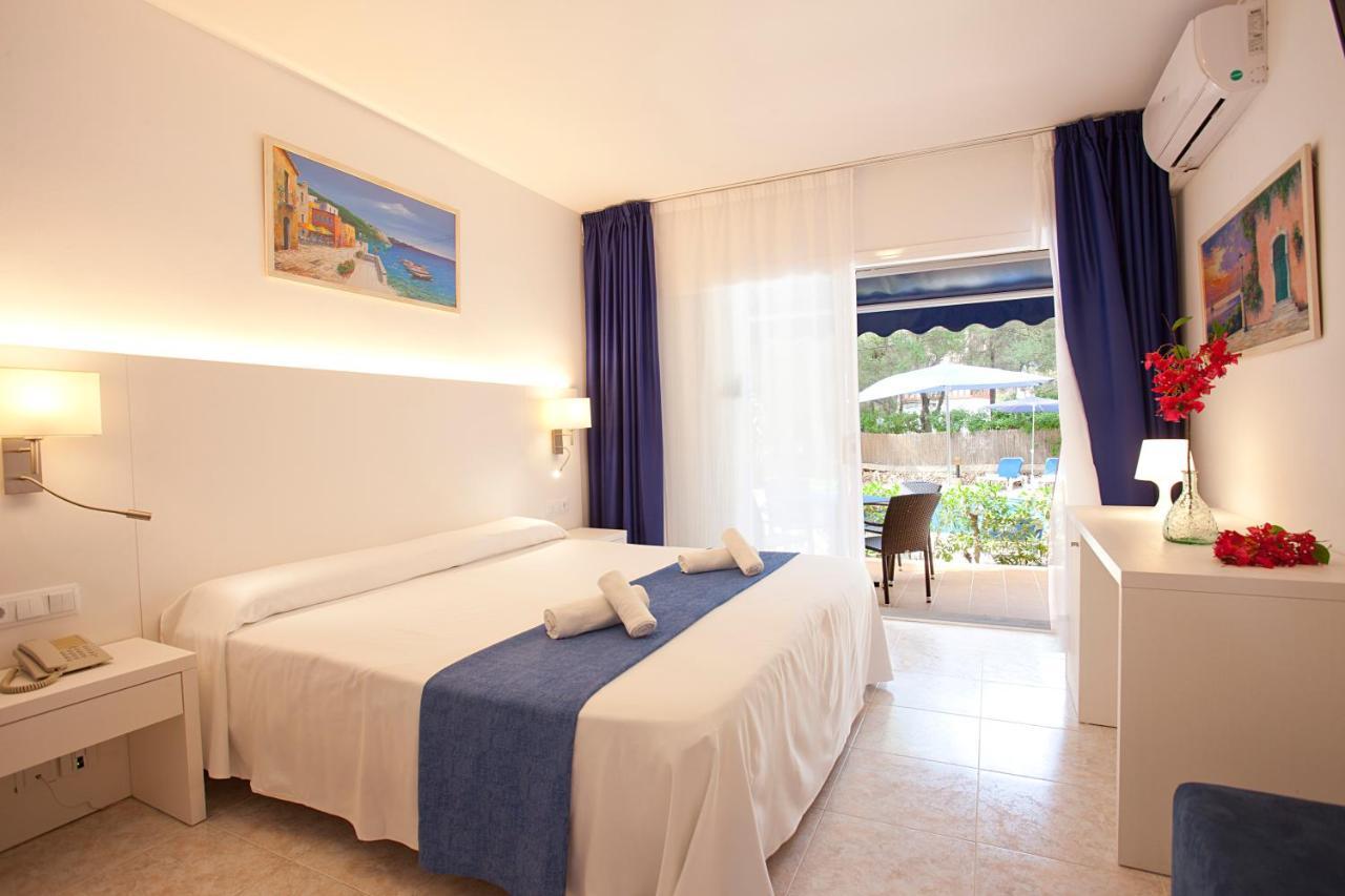 Apartamentos Cala Murada Minigolf Екстериор снимка